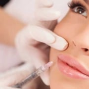 Lip fillers masseren